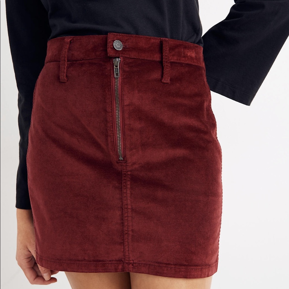 Madewell stretch velveteen straight zip mini skirt
